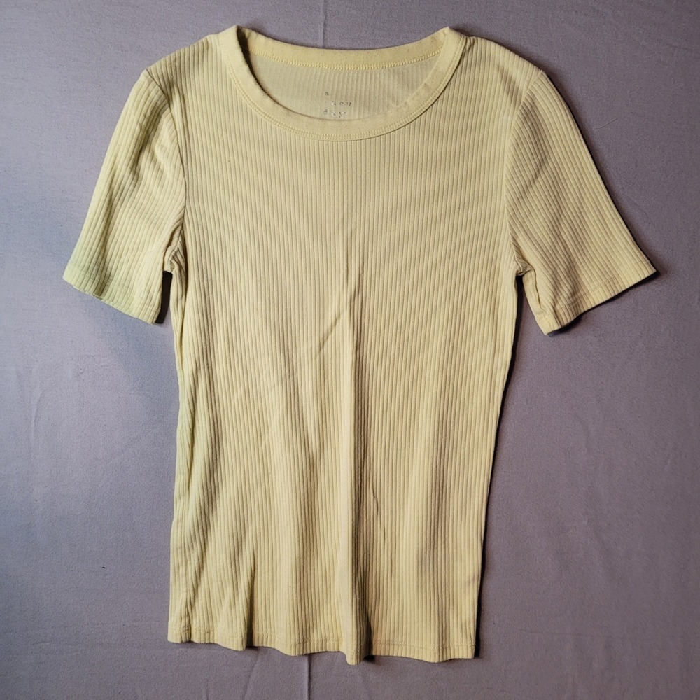 A New Day Womens Ribbed Short Sleeve Crew Neck T-Shirt Pale Yellow XS
